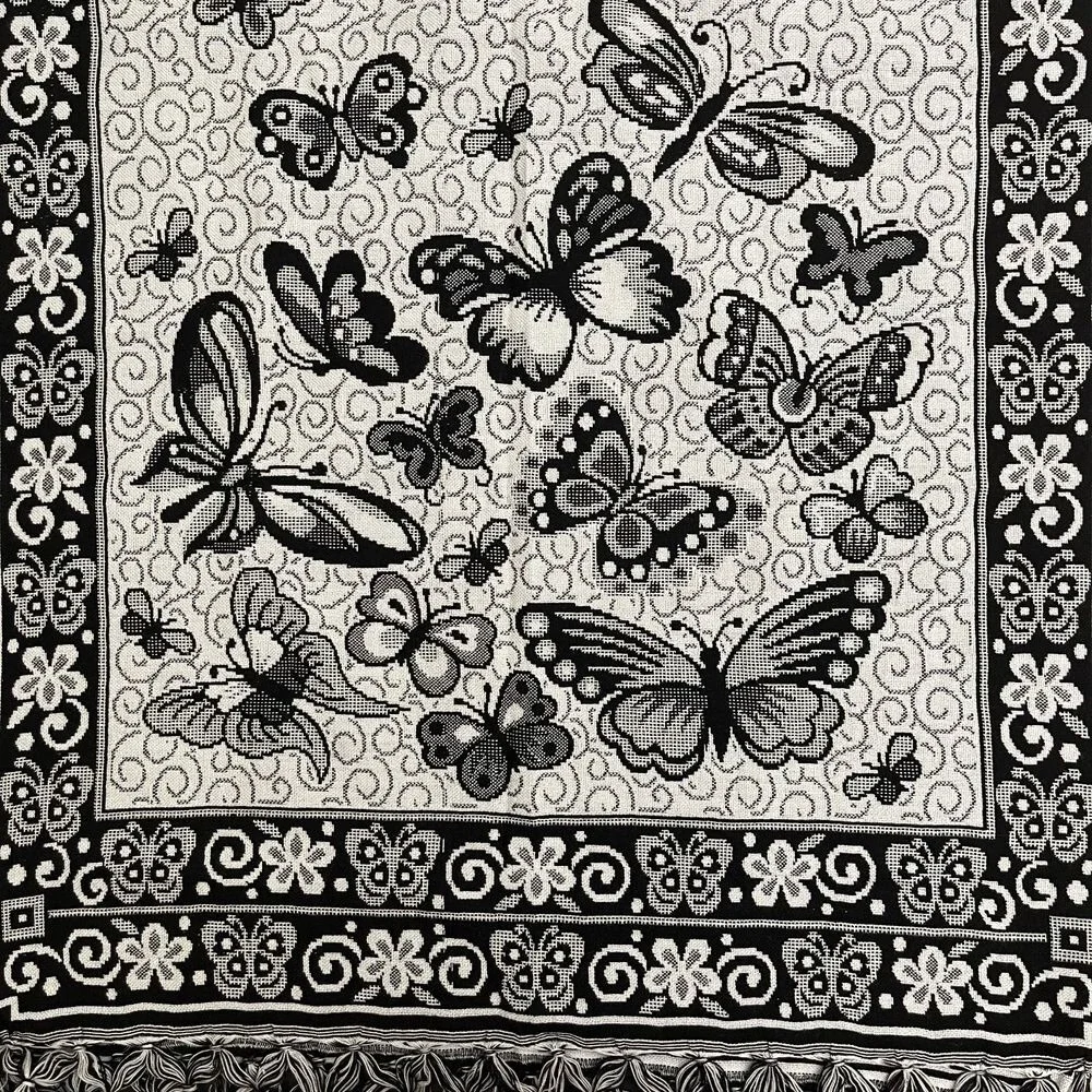 Butterfly Black & White‎ Table Runner, Black Table Runners, Butterfly Wall Y10
